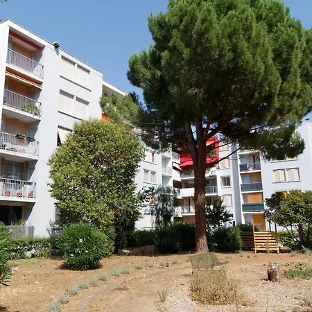 Le St Georges * 5 Chb 10pers *clim *parking*tram